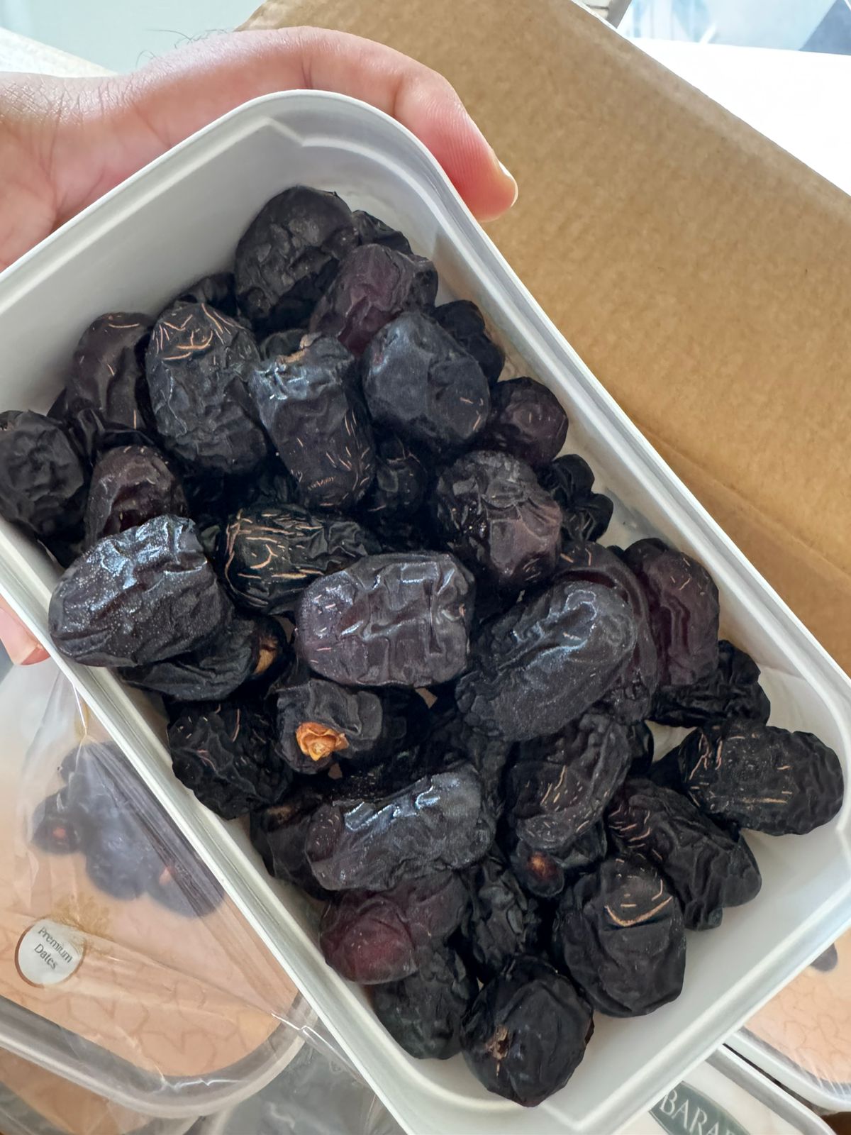 BARARI AJWA DATES PLASTIC CONTAINER PACKING 500GM - Image 3